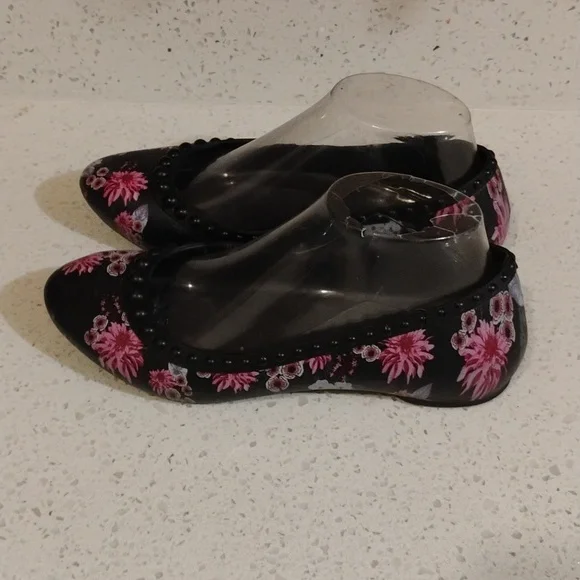 CROCS Size 7 Women Shoes - Picture 3 of 7